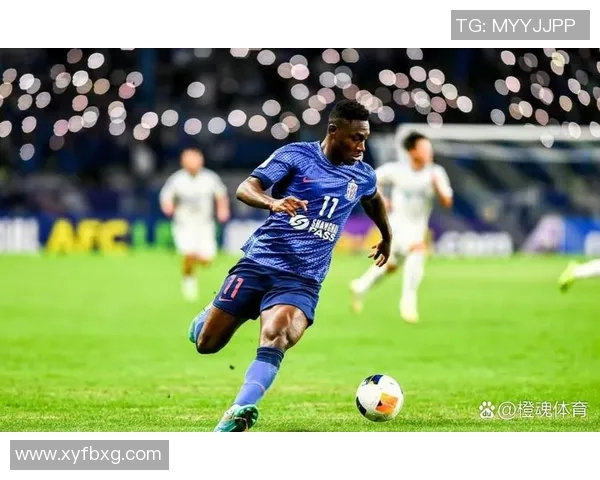 足球明星因个人荣誉偷走队友进球引发争议球迷热议球队内部关系