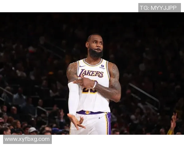 湖人对阵掘金詹姆斯精彩入场瞬间引发全场热烈欢呼